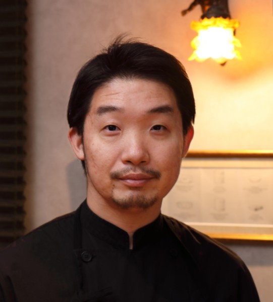 加藤英儀