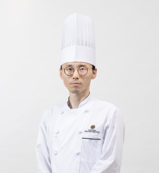 鳴海 洋介