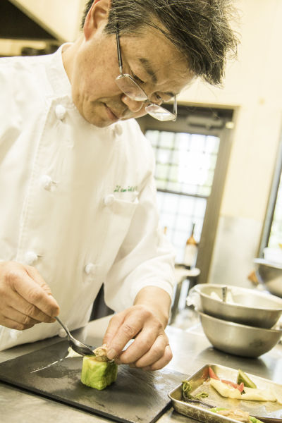 山田 真治